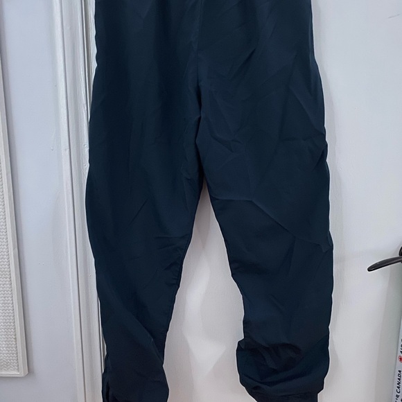 Champion navy blue tear away track pants - Picture 2 of 5